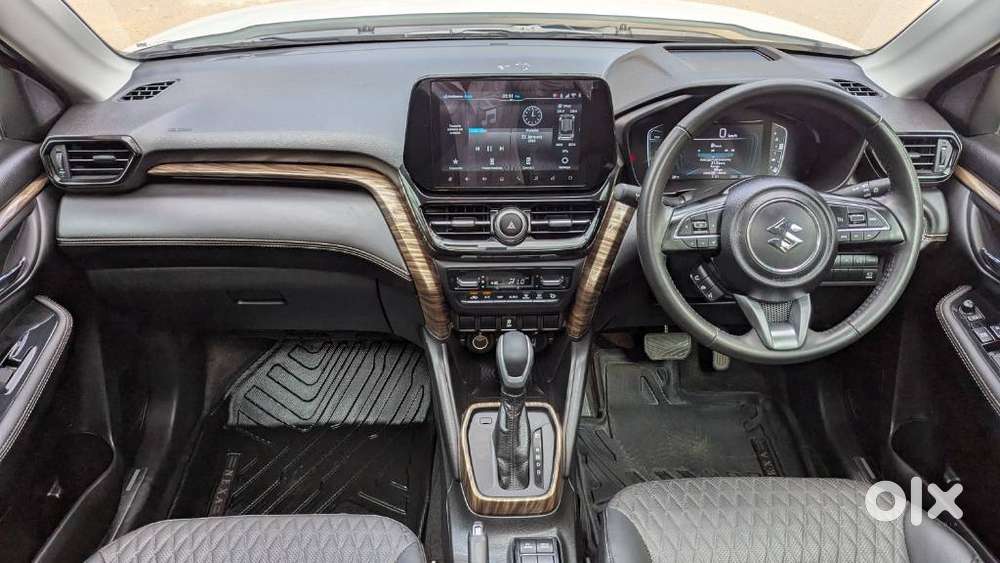 Maruti Suzuki Grand Vitara 1.5 Alpha Plus Intelligent Hybrid Ecvt, 2..