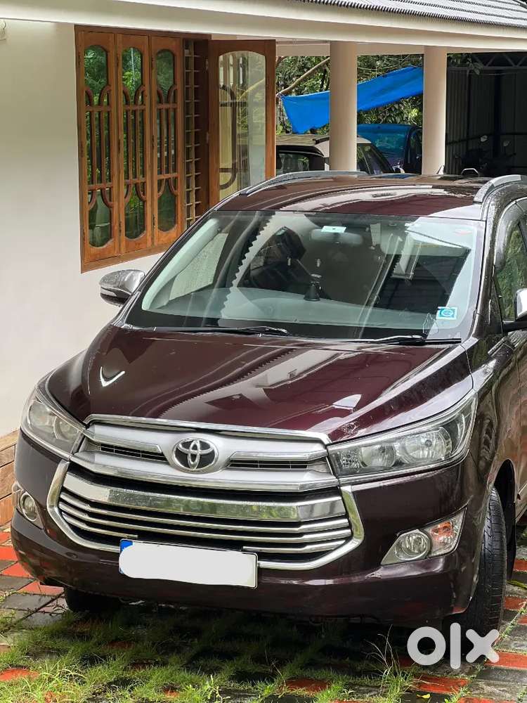Toyota Innova Crysta 2017