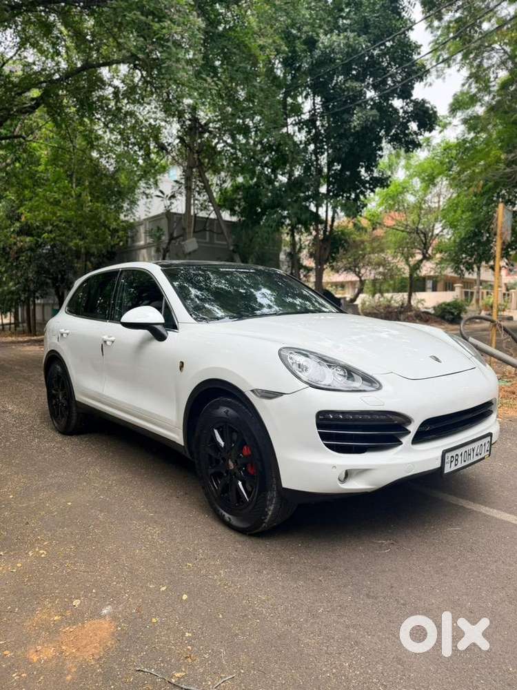 Porsche Cayenne 2013 Diesel 74000 Km Driven