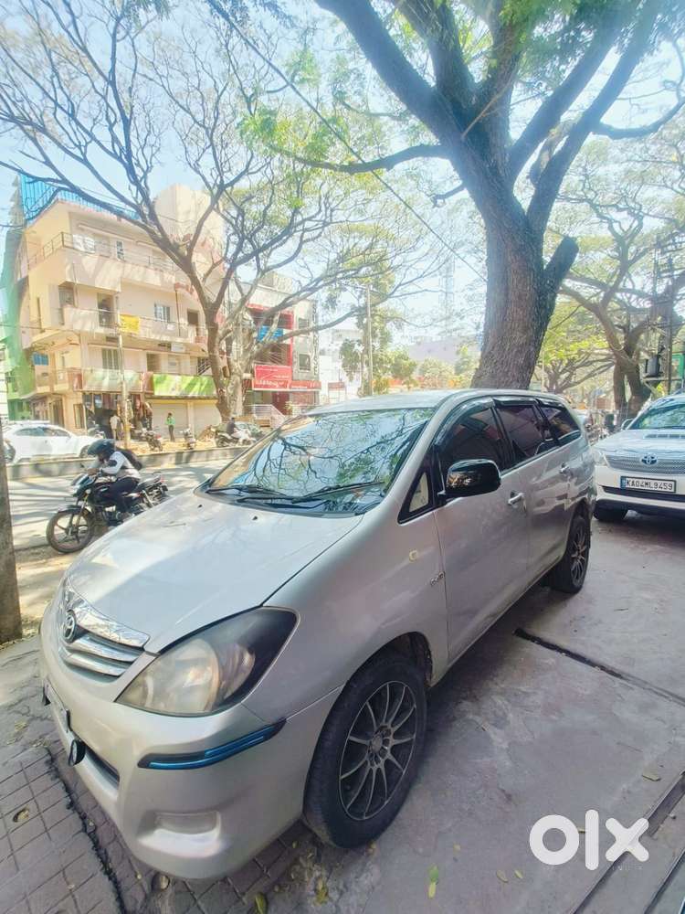 Toyota Innova 2.5 Gx 7 Str Bs-iii, 2006, Diesel
