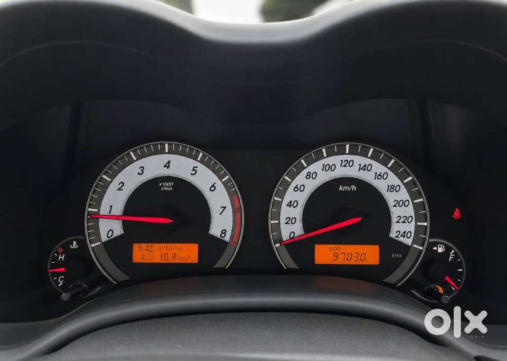 Toyota Corolla Altis 1.8g Limited, 2011, Petrol