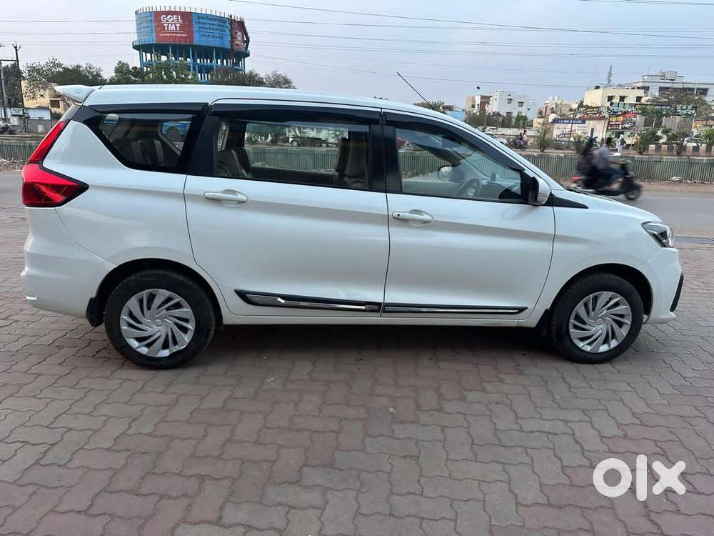 Maruti Suzuki Ertiga Vxi Shvs, 2022, Petrol