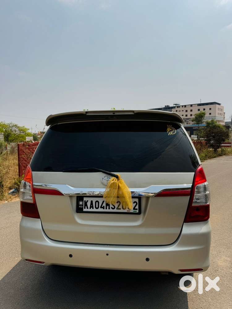 Toyota Innova 2010 Diesel 280000 Km Driven