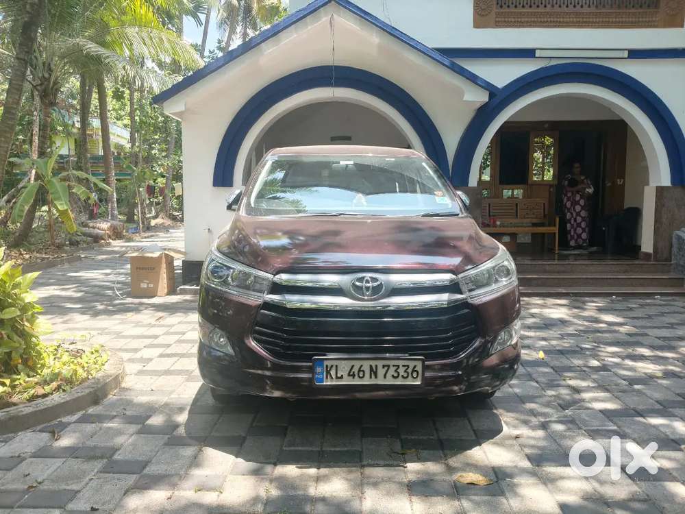 Toyota Innova Crysta 2016 Diesel Well Maintained