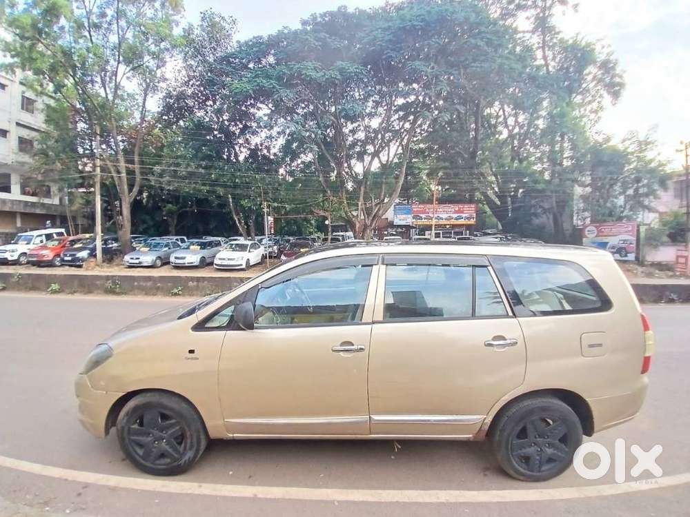 Toyota Innova 2.5 G (diesel) 8 Seater, 2006, Diesel