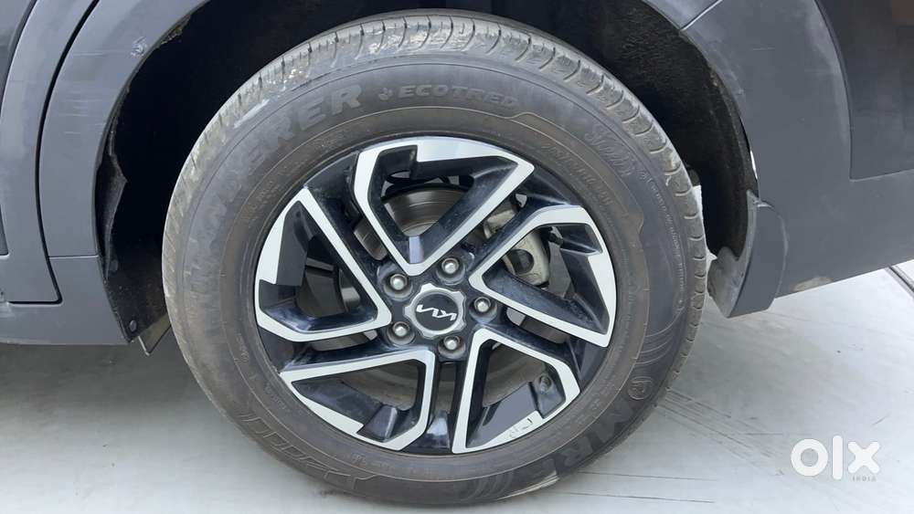 Kia Carens 1.5 Luxury Plus Turbo Dct 7 Str, 2023, Petrol