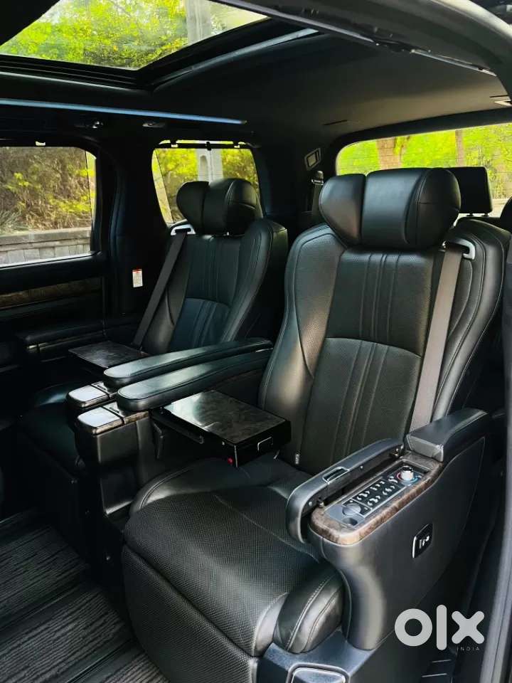 Toyota Vellfire 2.5 Hybrid, 2021, Petrol
