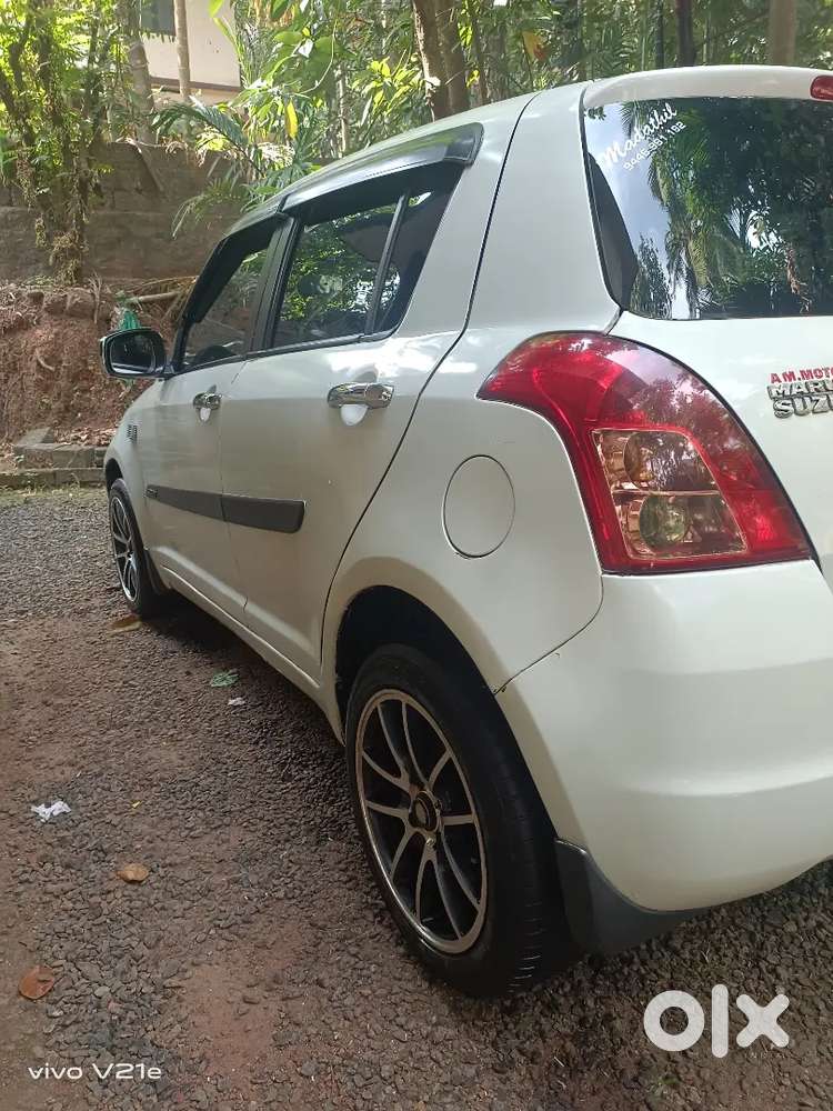 Maruti Suzuki Swift 2010