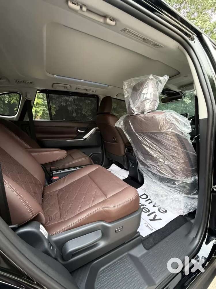 Toyota Innova Hycross, 2026, Petrol