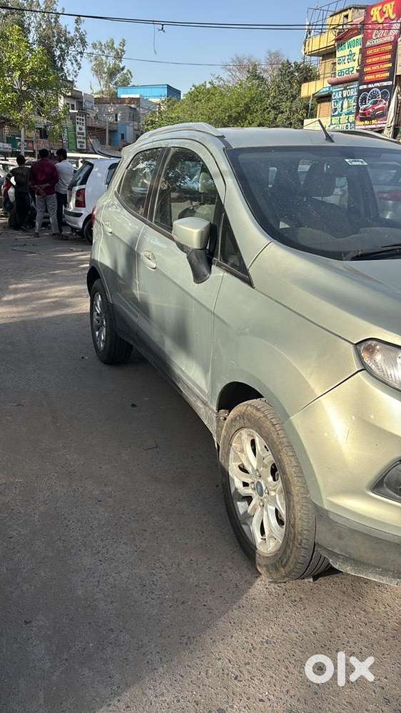 Ford Ecosport 2015 Petrol 90000 Km Driven