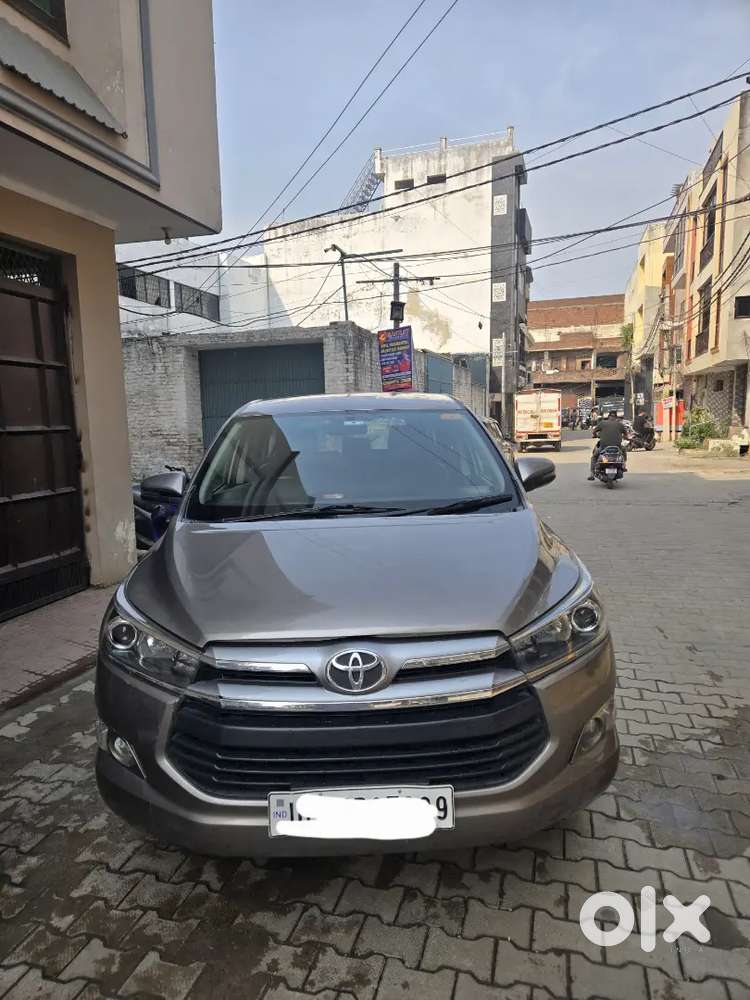Toyota Innova Crysta