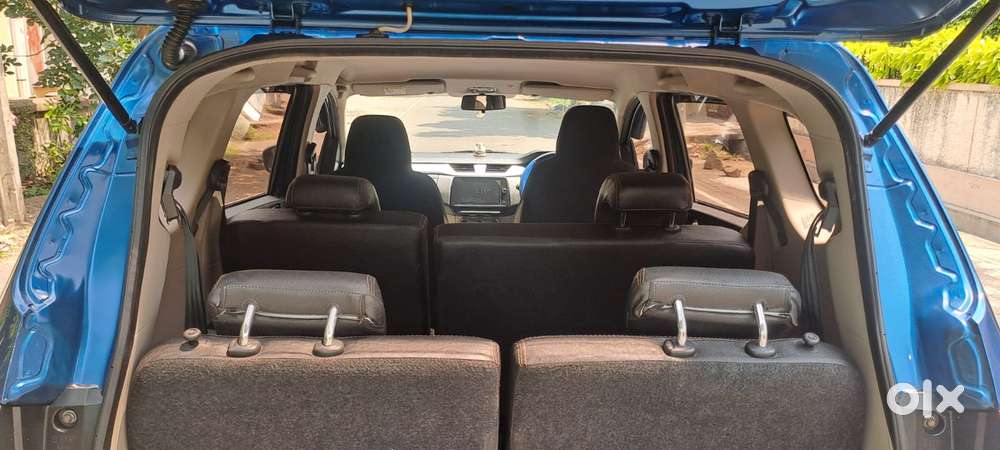 Renault Triber Rxz, 2021, Petrol