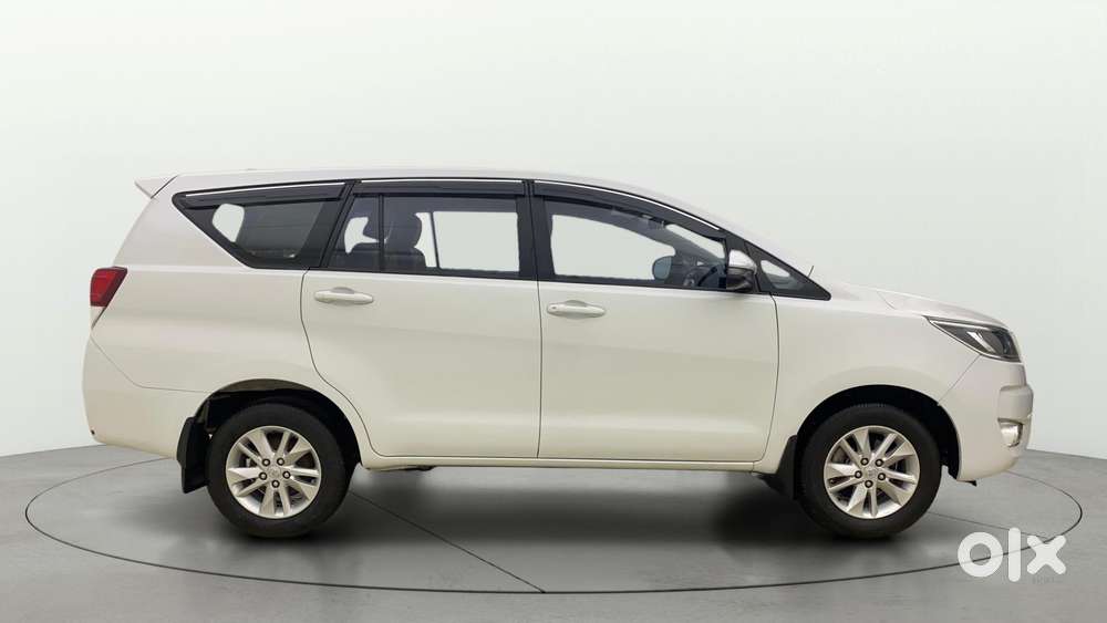 Toyota Innova Crysta [2020-ongoing] 2.4 Gx 7 Str, 2023, Diesel