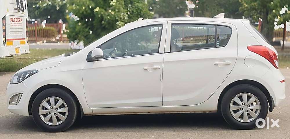 Hyundai I20 Sportz 1.2 Bs-iv, 2012, Petrol