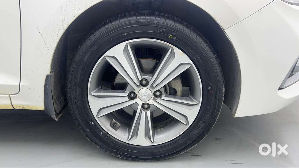 Hyundai Verna [ ] Fluidic 4s 1.6 Crdi Sx (o) At, 2019, Petrol