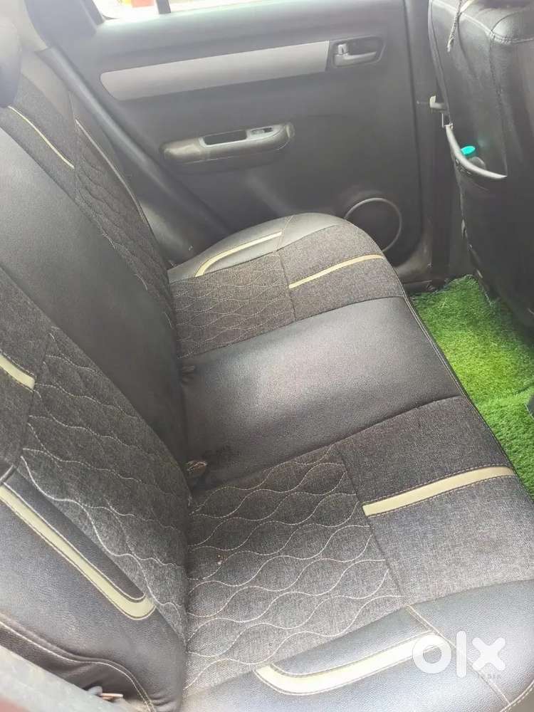 Maruti Suzuki Swift 2009 Diesel 140000 Km Driven Clean Condition