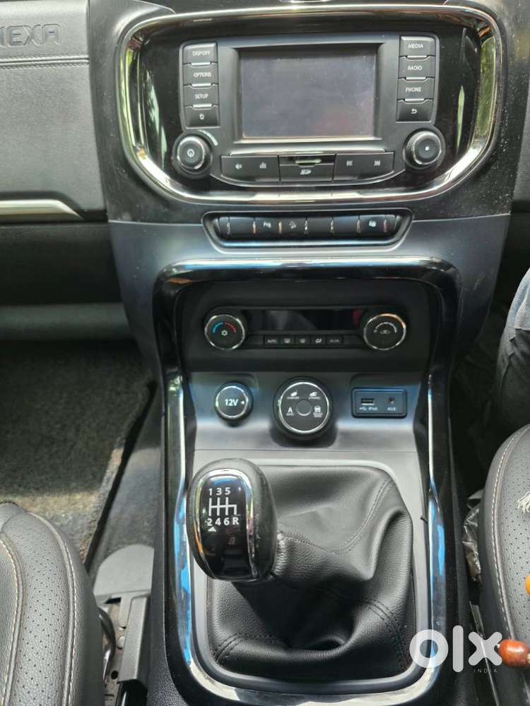 Tata Hexa 2.2 Xt 4x2 7 Str Dual Tone, 2017, Diesel