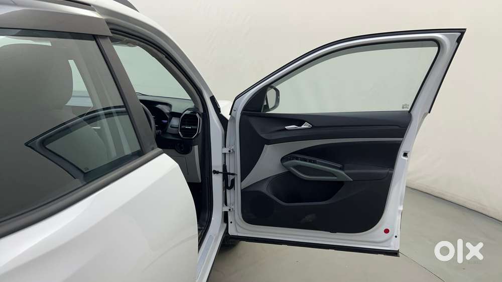 Skoda Kylaq Prestige, 2025, Petrol