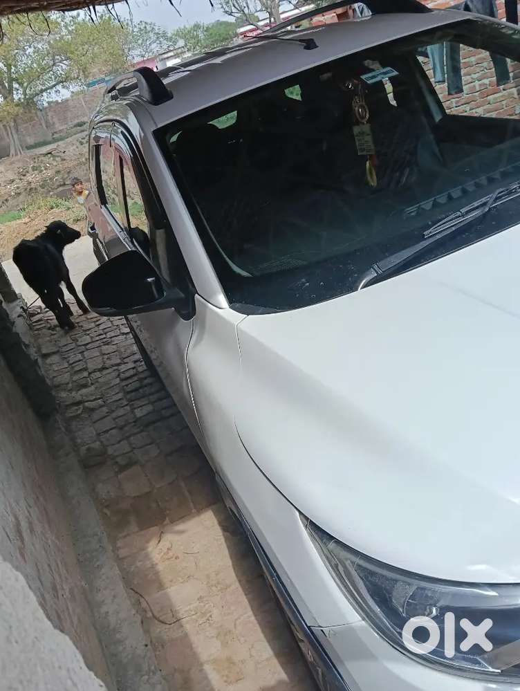 2022 Renault Triber 1.0 Rxz Amt Dual Tone