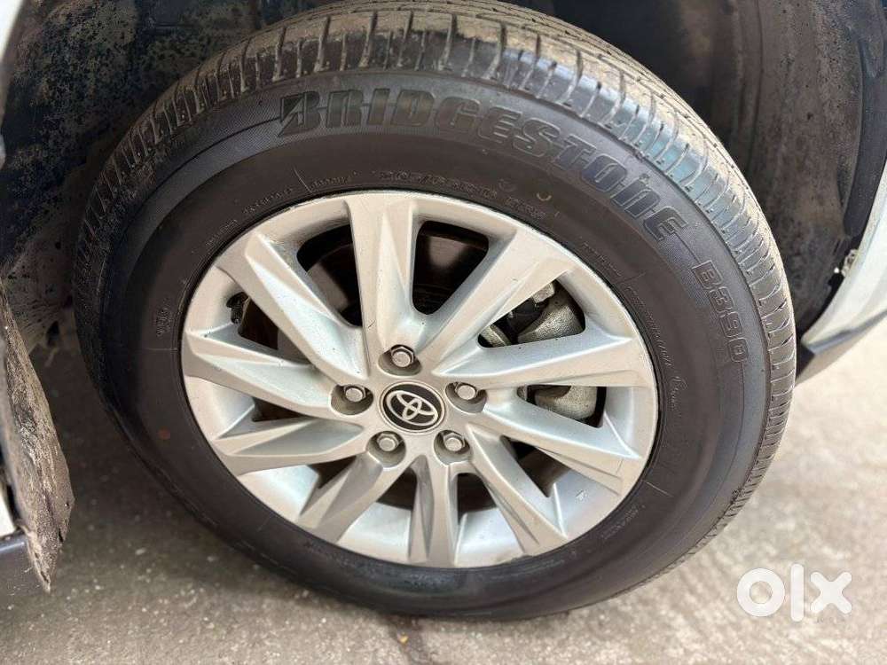 Toyota Innova Hycross 2.0 Gx 8 Str, 2024, Petrol