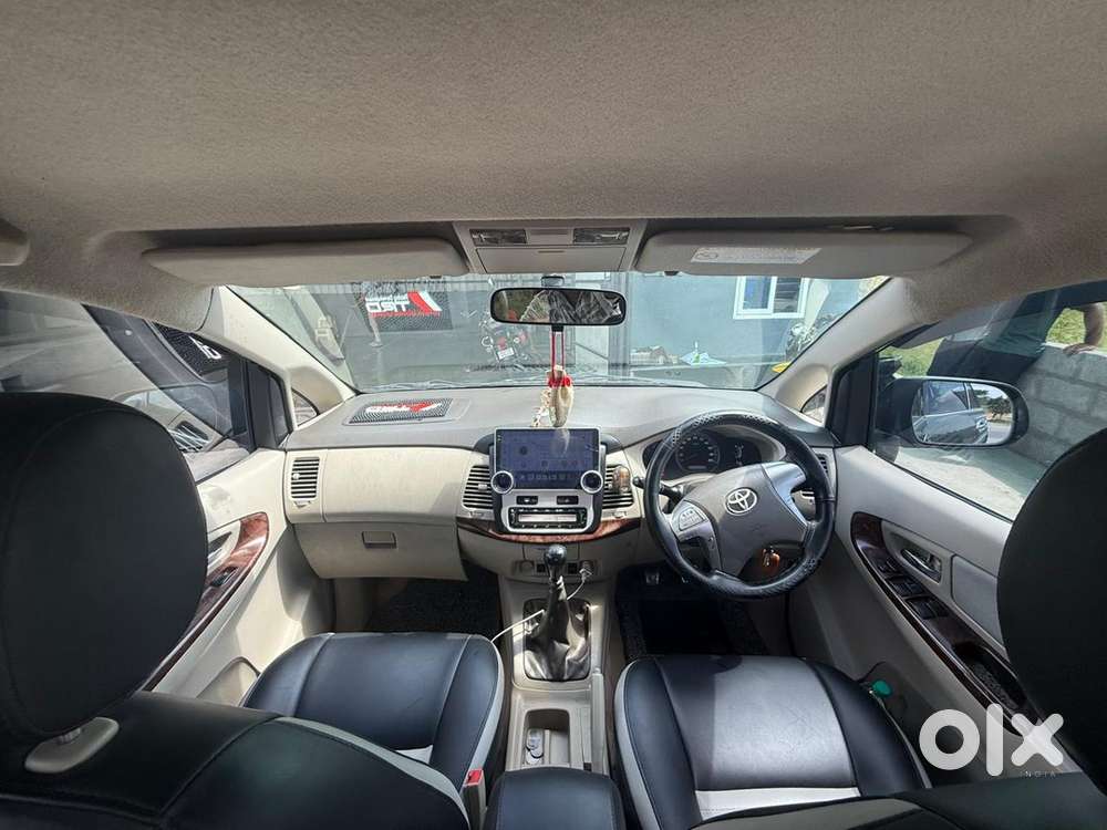 Toyota Innova Diesel 2014