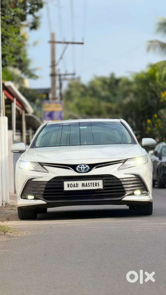 Toyota Camry Hybrid, 2022, Petrol