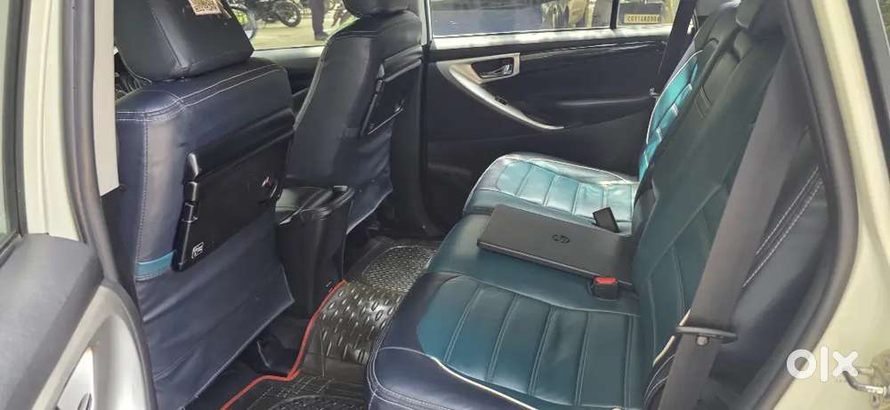 Toyota Innova Crysta 2.4 V 8 Str 2021