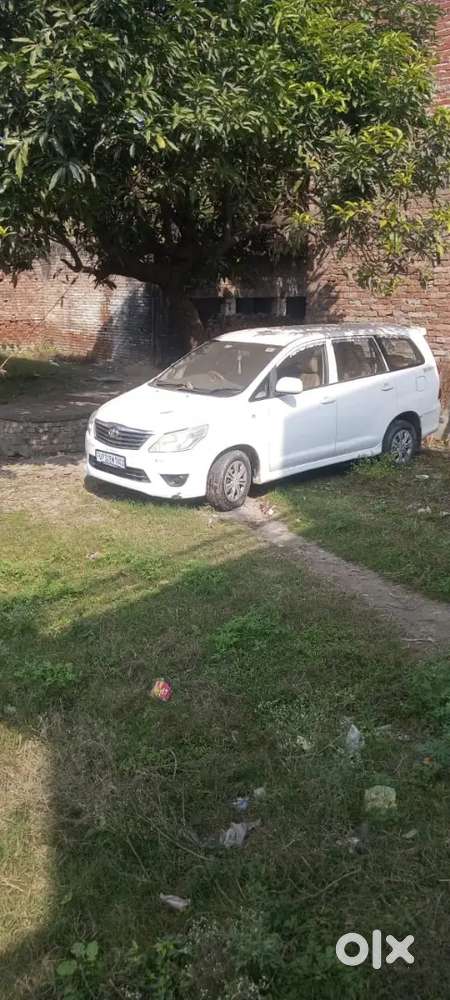 Toyota Innova 2013