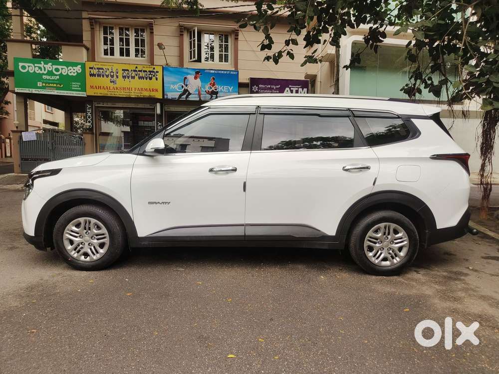 Kia Carens G1.5 6mt Gravity, 2024, Petrol