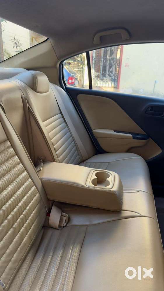 Honda City 2016  Comfort & Performance