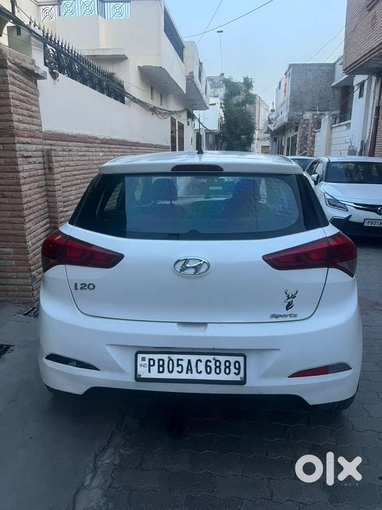 Hyundai I20 2015 Diesel 110000 Km Driven