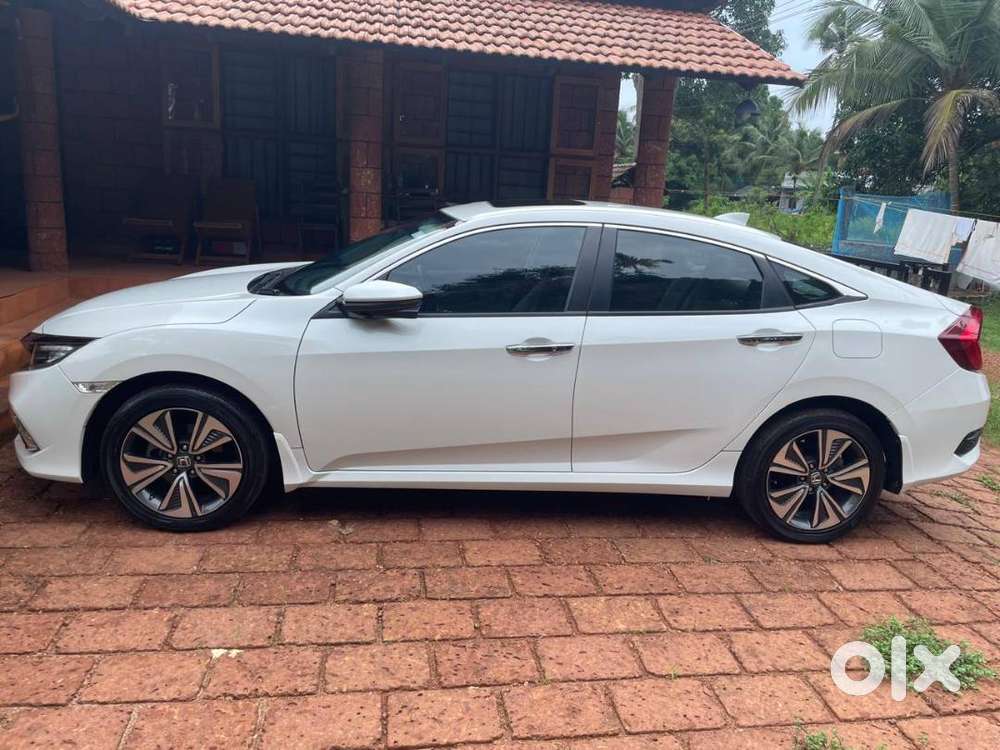 Mint Condition Honda Civic Zx Cvt, Sunroof, Full History, Ernakulam
