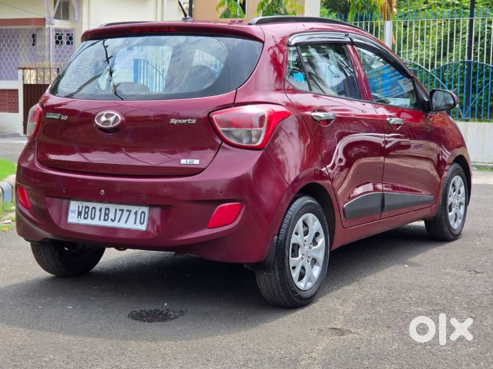 Hyundai Grand I10 Sportz, 2016, Petrol