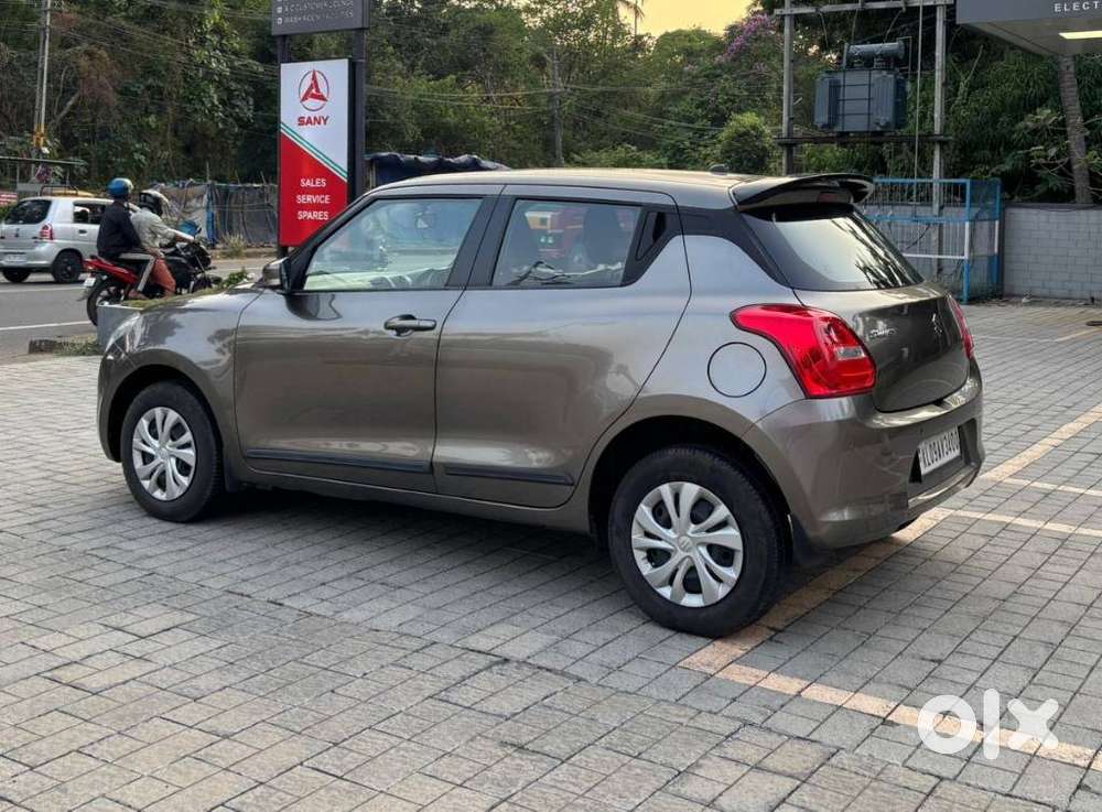 Maruti Suzuki Swift 2018 Amt Vxi, 2022, Petrol