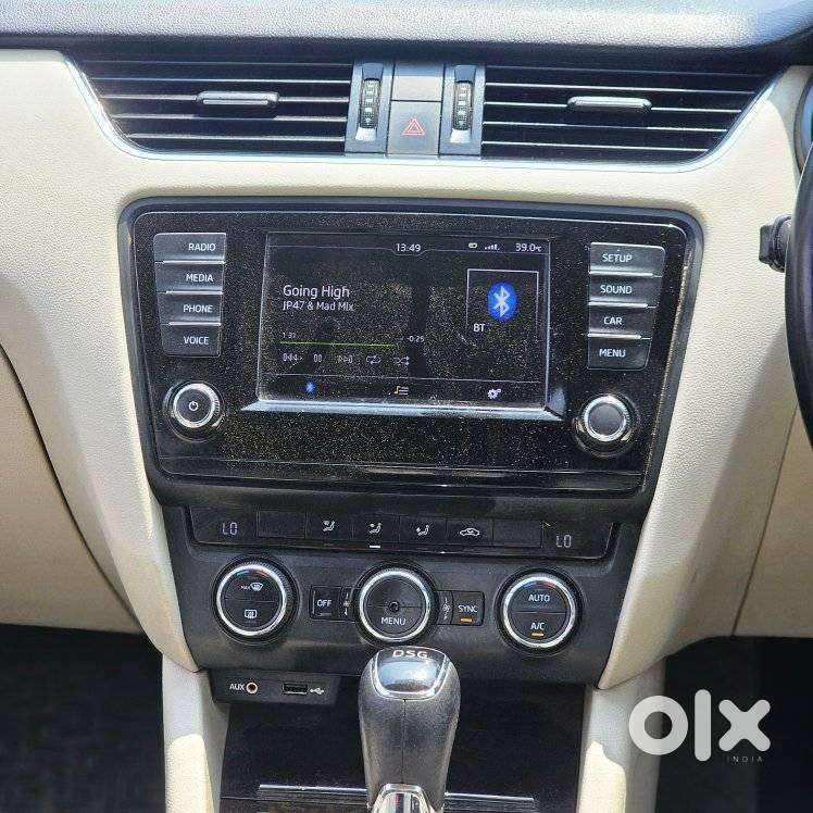 Skoda Octavia Ambition 1.8 Tsi At, 2018, Petrol