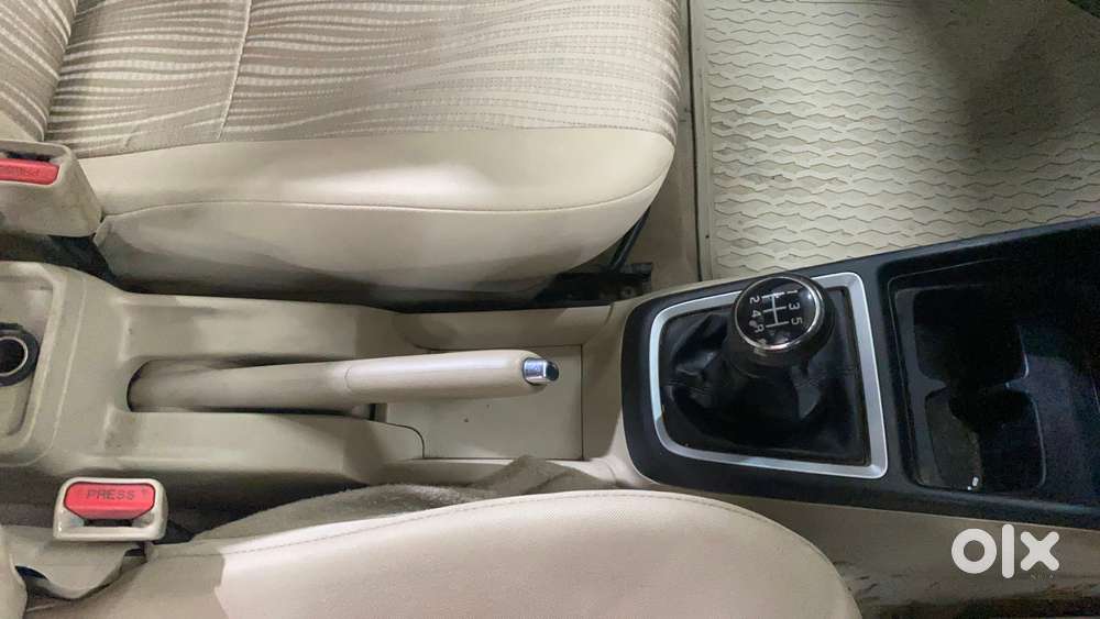 Maruti Suzuki Swift Dzire 1.2 Vxi Bsiv, 2021, Petrol