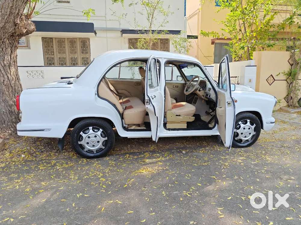 Hindustan Motors Ambassador Grand 2000 (2010) – Well Maintained