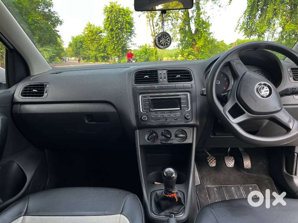 Volkswagen Polo 2017 1.2 Mpi Comfortline Polar White