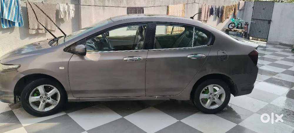 Honda City 1.5 V 2011