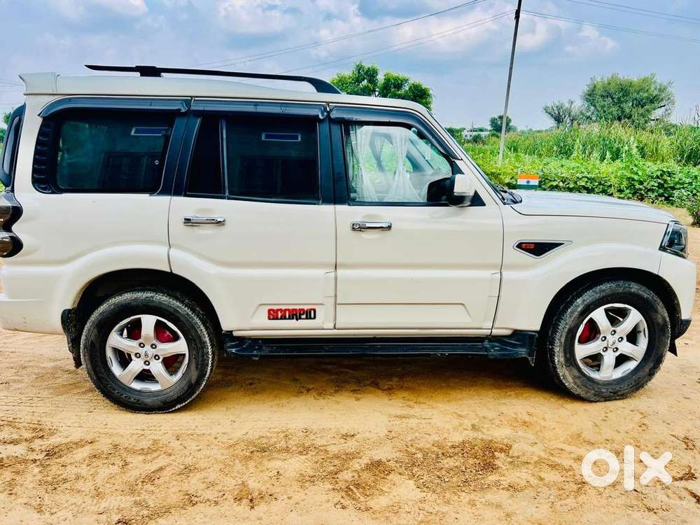 Mahindra Scorpio 2017 Diesel 85000 Km Driven