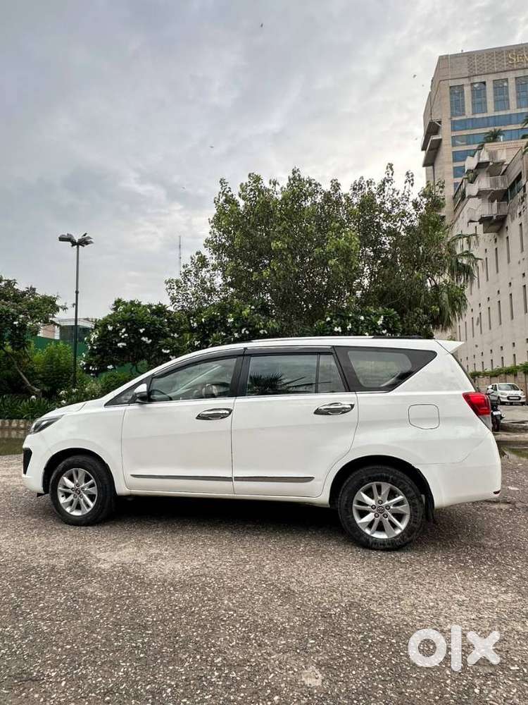 Toyota Innova Crysta 2.4 Gx Mt 8s, 2018, Diesel