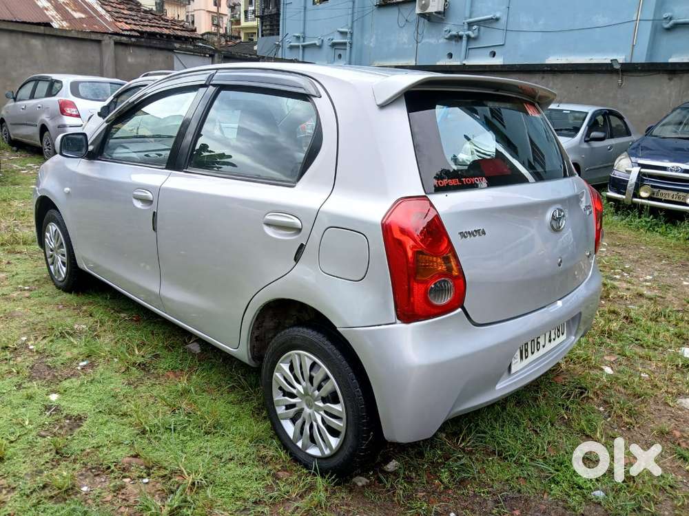 Toyota Etios Liva 2011-2012 G, 2012, Petrol