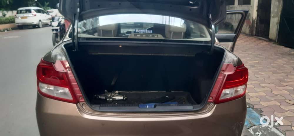 Maruti Suzuki Dzire 1.2 Vxi, 2022, Petrol