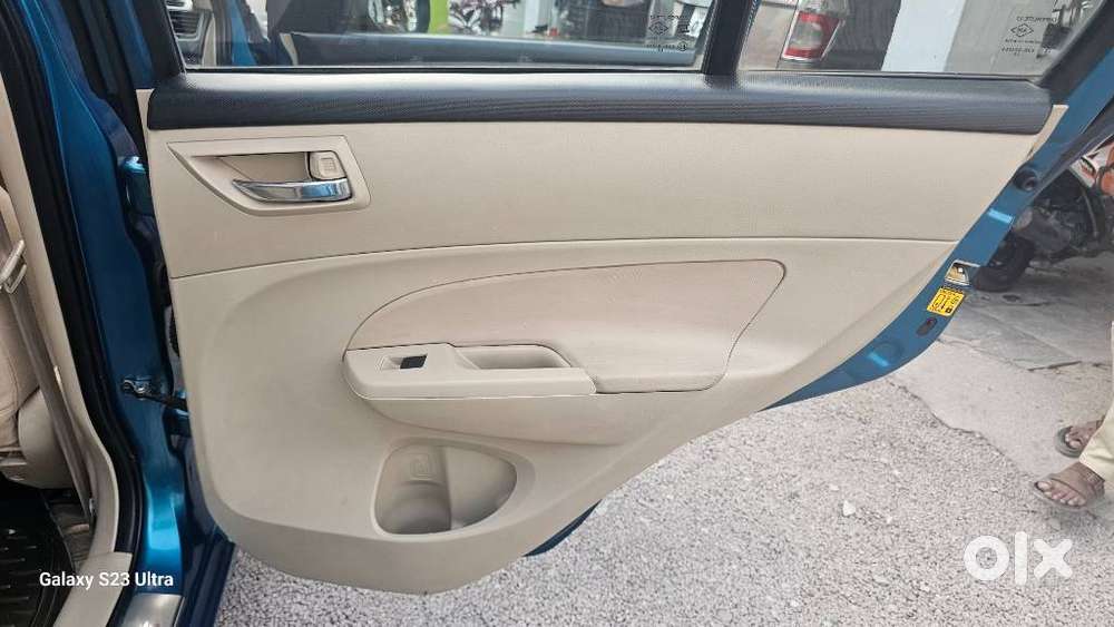 Maruti Suzuki Swift Dzire 1.2 Vxi Bsiv, 2013, Petrol