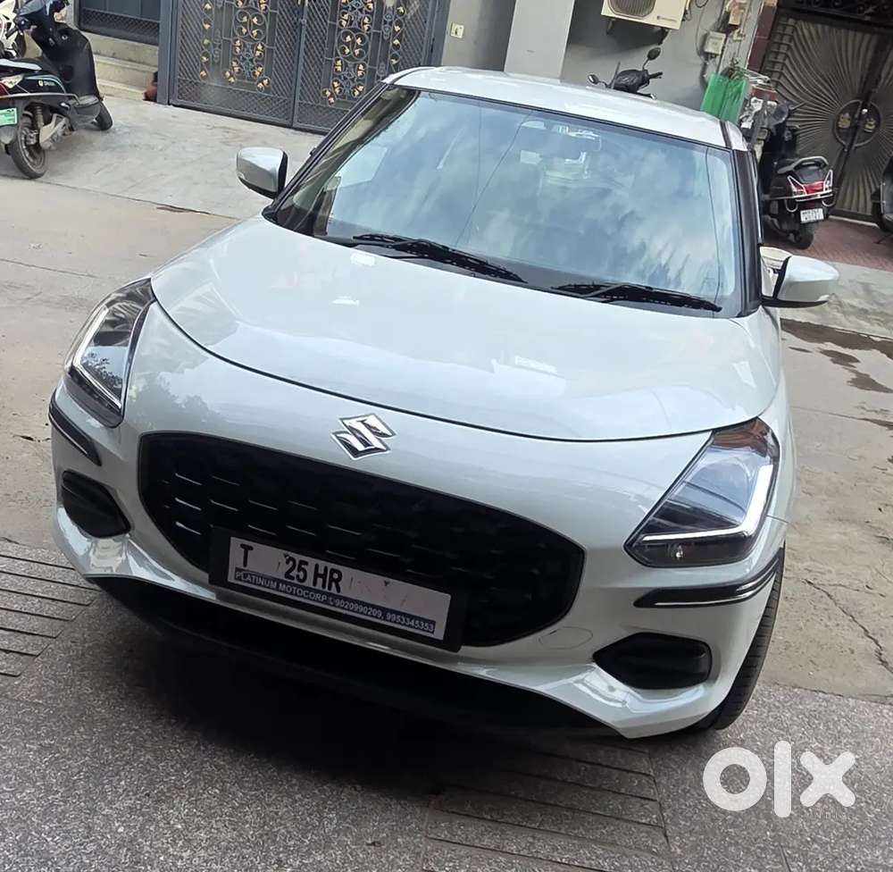 Maruti Suzuki Swift Vxi (o) Petrol 2025 Automatic