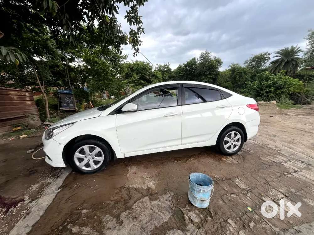 Hyundai New Verna 2012