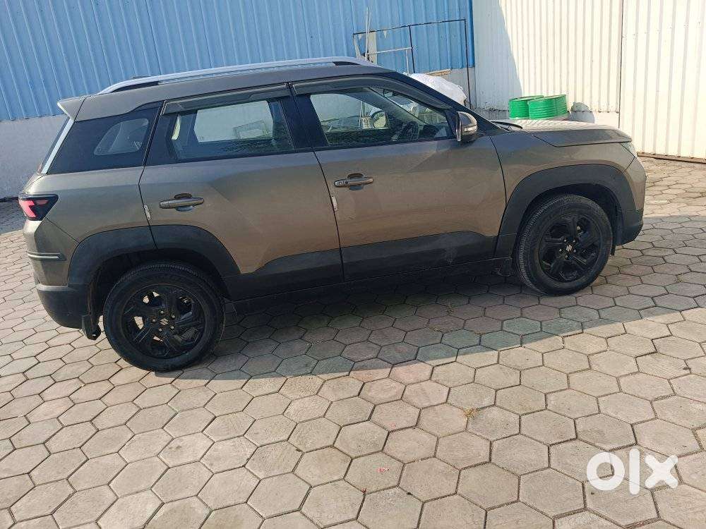 Maruti Suzuki Brezza 1.5 Zxi Smart Hybrid Dual Tone, 2023, Petrol