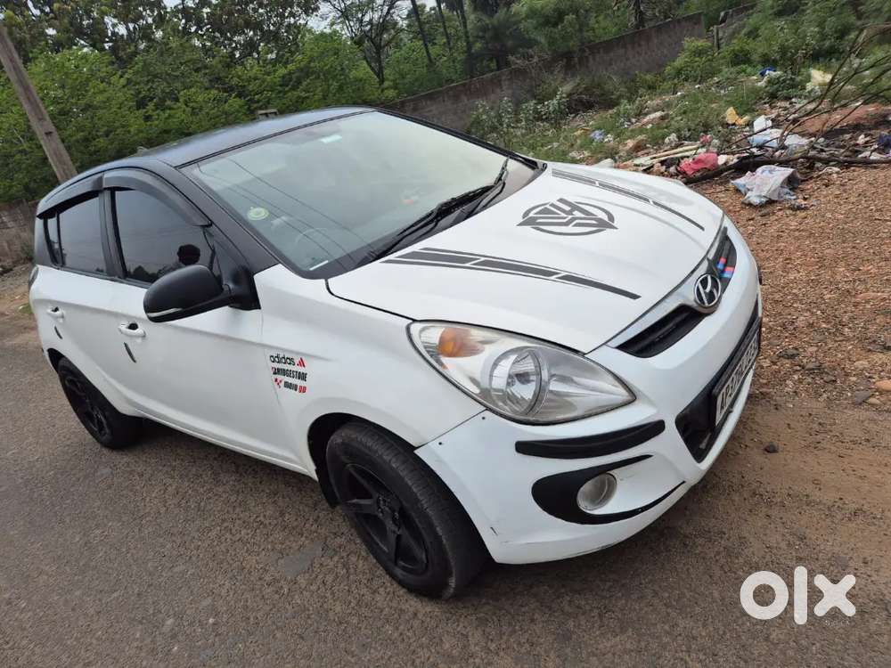 Hyundai I20 Asta 1.4 Crdi Diesel (top Model) – Well Maintained