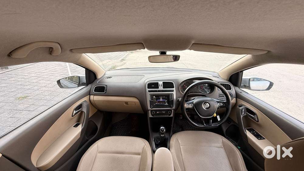 Volkswagen Vento 1.6 Highline, 2016, Petrol