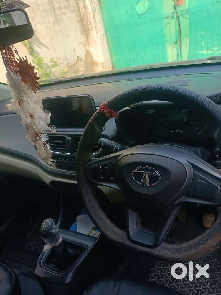 Tata Altroz 2023 Petrol Well Maintained